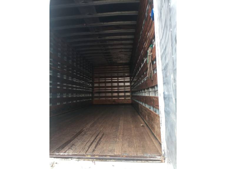 FORD - CARGO 1119 - 2019/2019 - Branca - R$ 280.000,00